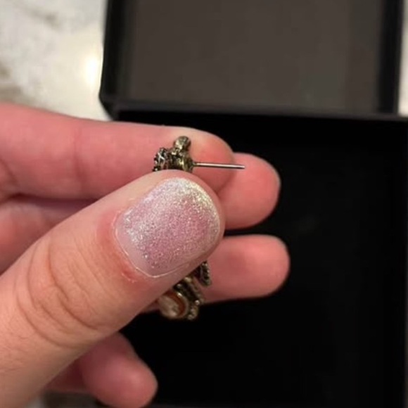 Vintage cameo drop earrings - Picture 3 of 3